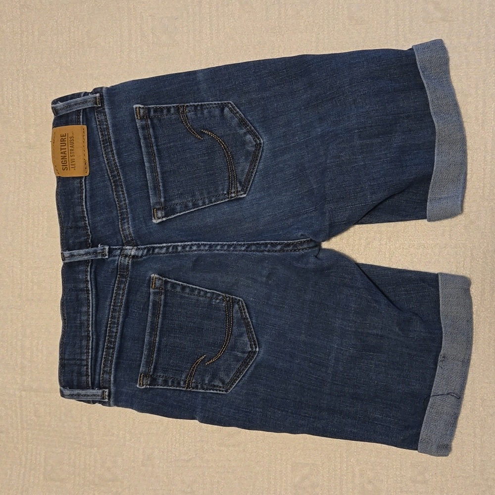 Levi's girls Bermuda shorts, size 7 - Picture 2 of 4